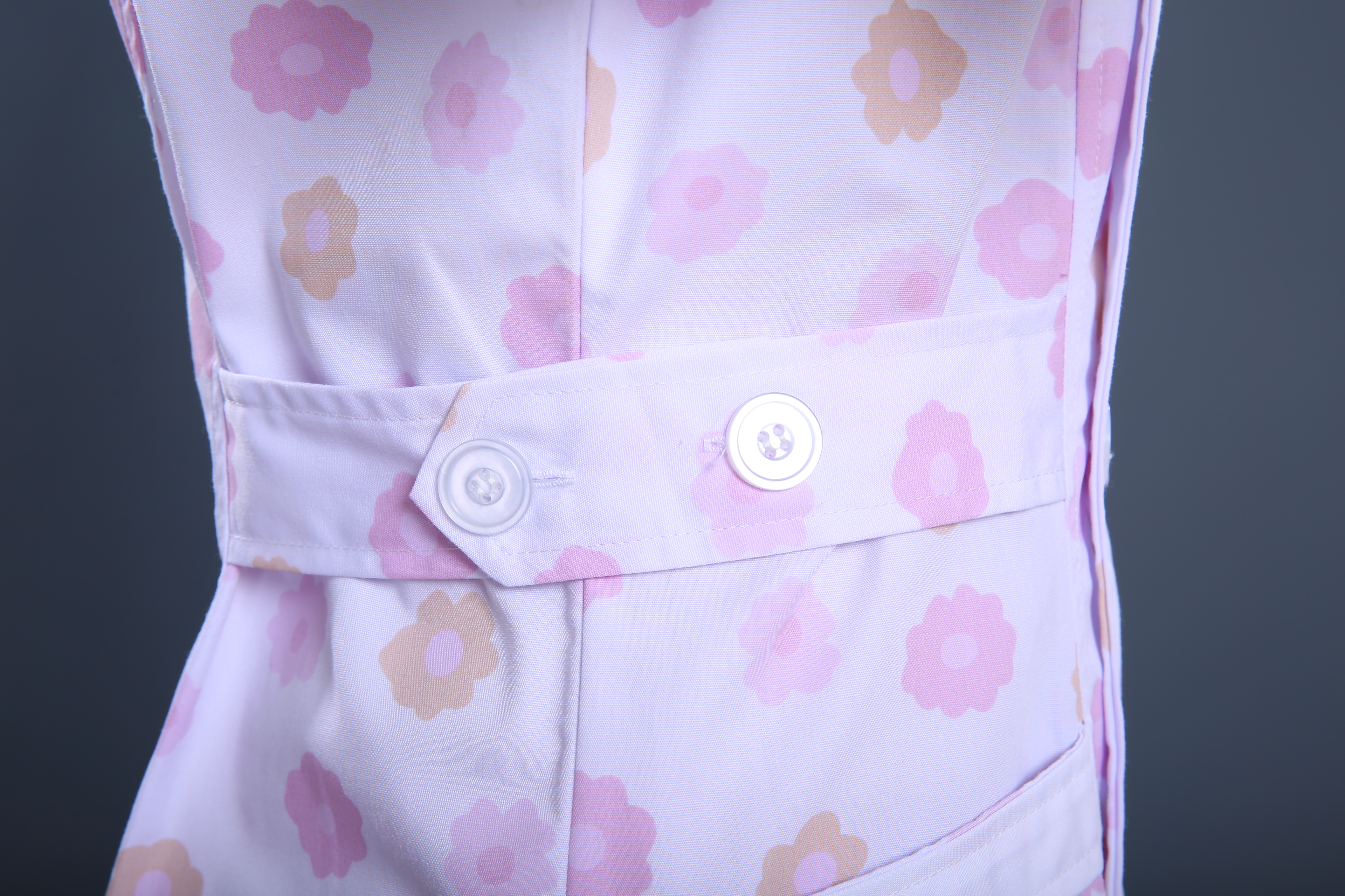 印花護士制服細節(jié)