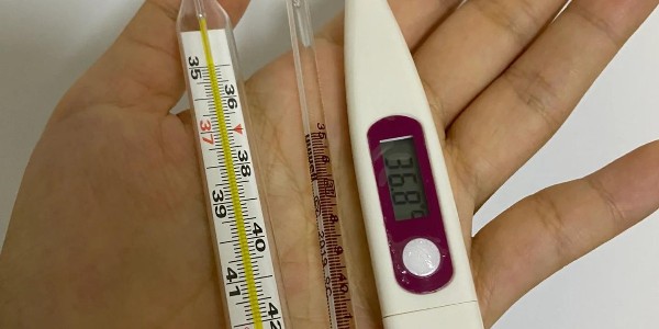 水銀體溫計不安全，孩子用哪種體溫計更方便又安全？